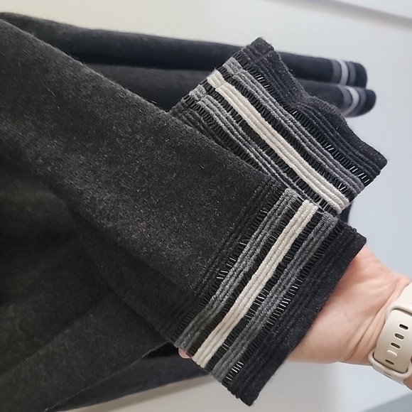 Neiman Marcus 100% Cashmere tunic length sweater size XL - Picture 5 of 8